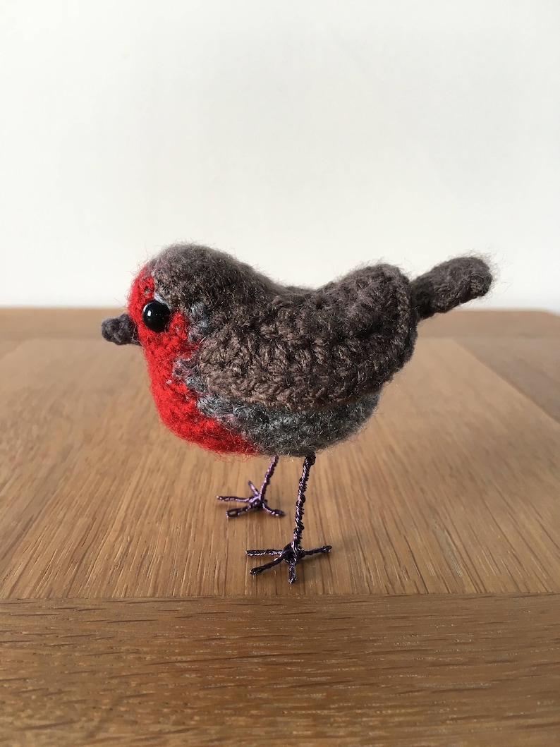 Lifelike Robin Crochet Pattern image 5