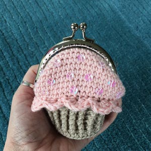 Cupcake Coin Purse Crochet Pattern image 5