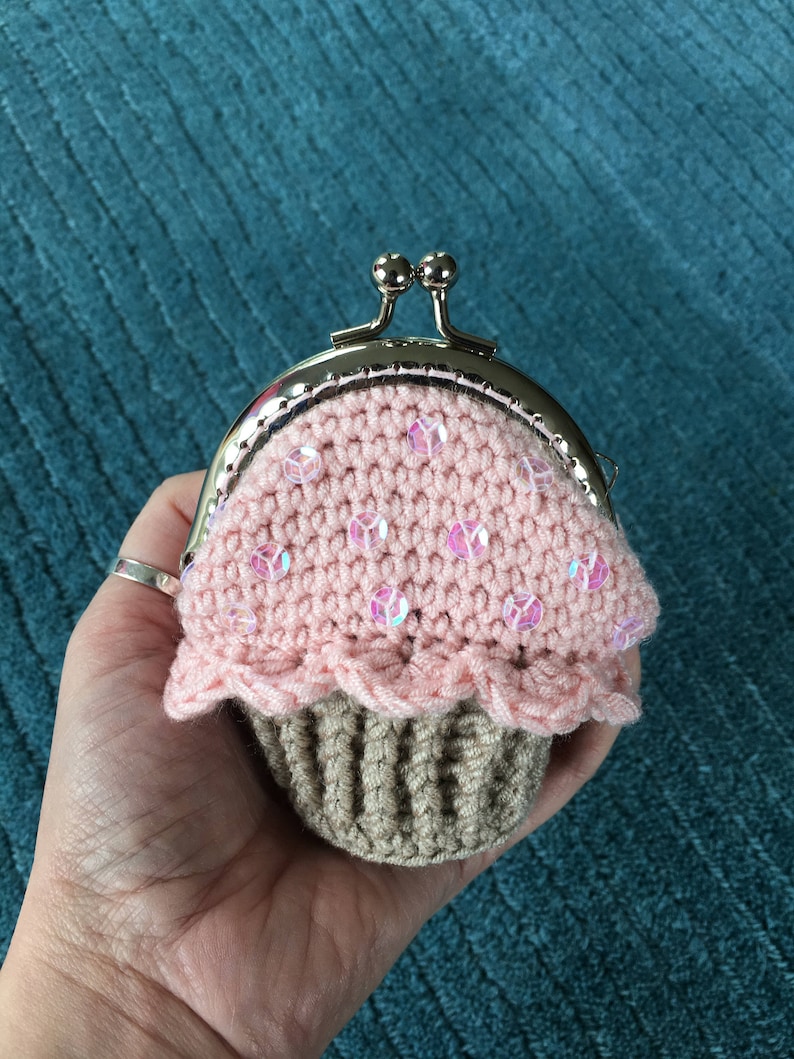 Cupcake Coin Purse Crochet Pattern image 5