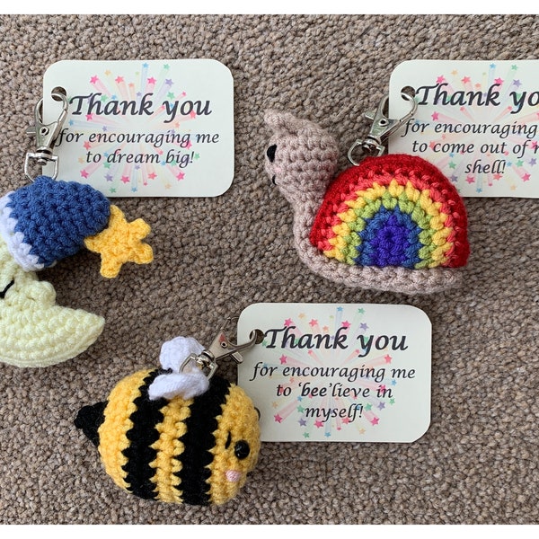 Merci professeur : lune, abeille et escargot porte-clés motif au crochet