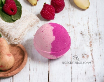 Raspberry and Pear Bath Bomb - Raspberry Bath Bomb, Pear Bath Bomb, Fruity Bath Bomb, Detox Bath Bomb, Detoxifying