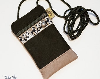 Phone case for hanging, Cellphone crossbody bag, iphone shoulder bag, zip Pouch, woolen felt and leatherette.