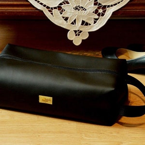 Shoe bag L 34cm/13 faux leather, zipper shoe bag, sports shoe bags, travel shoe bag image 2