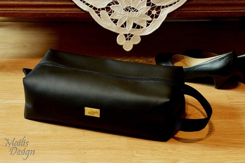 Shoe bag L 34cm/13 faux leather, zipper shoe bag, sports shoe bags, travel shoe bag image 2