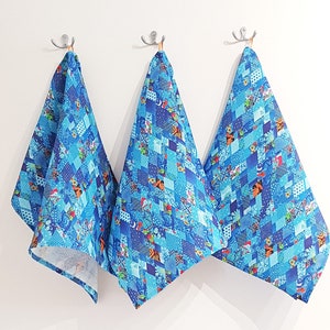 Linen gift set, linen tablecloth round 150 cm and 3 linen kitchen towels, blue, 100% linen fabric image 3