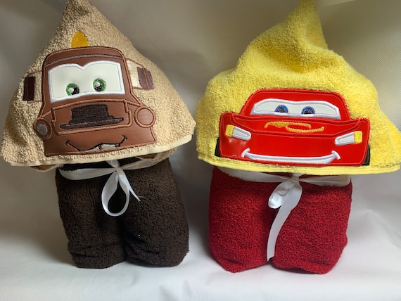 Lightning mcqueen beach towel hot sale
