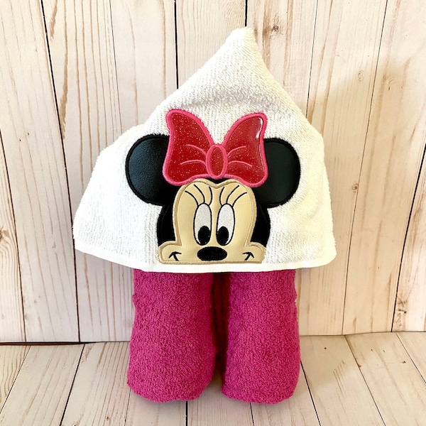 Minnie Mouse Hooded Towel