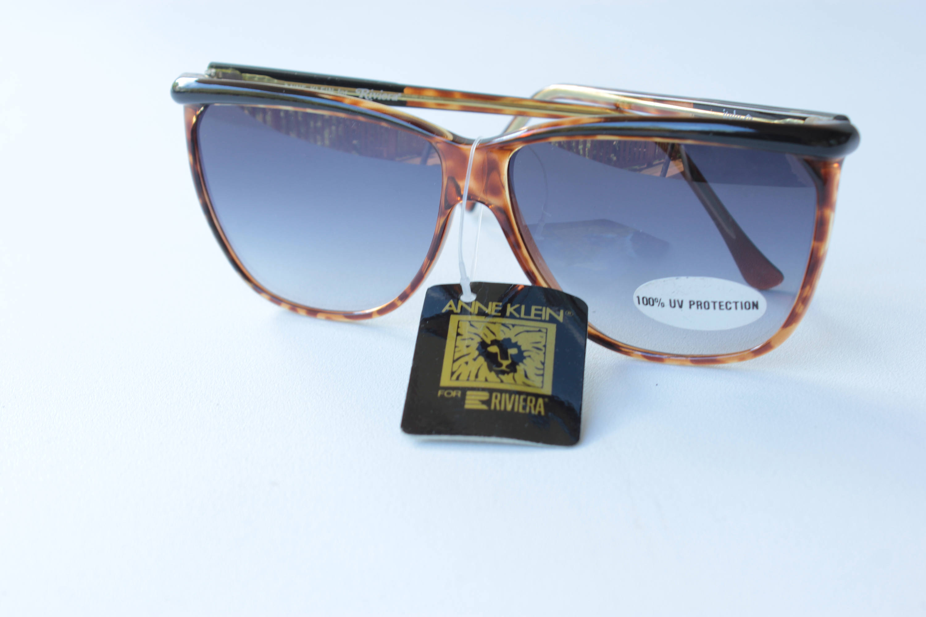 Vintage Anne Klein Riviera Sunglasses – Tortoise Shell  display picture 3