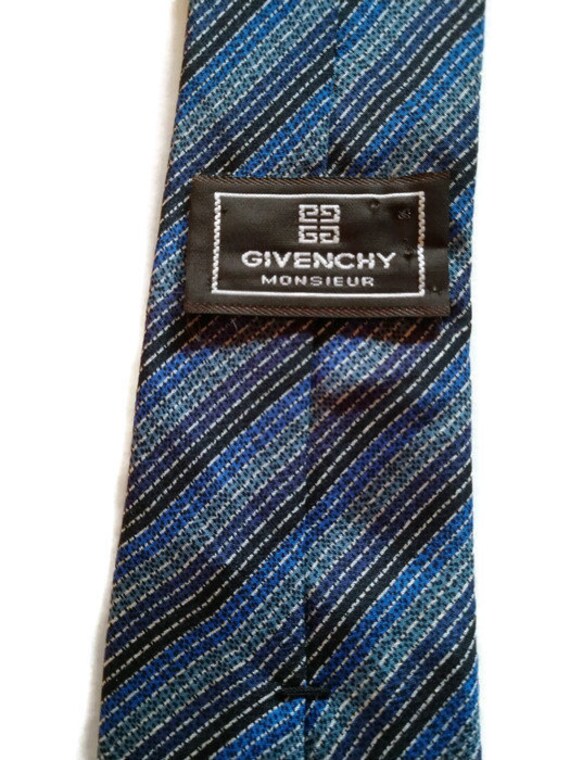 Givency Vintage Italian Silk Necktie Features Blu… - image 5