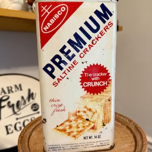 Vintage Nabisco Premium Saltine Cracker tin.