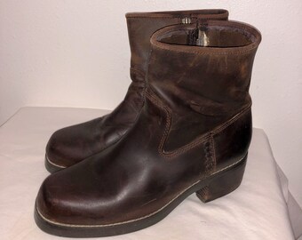 candies hiking boots