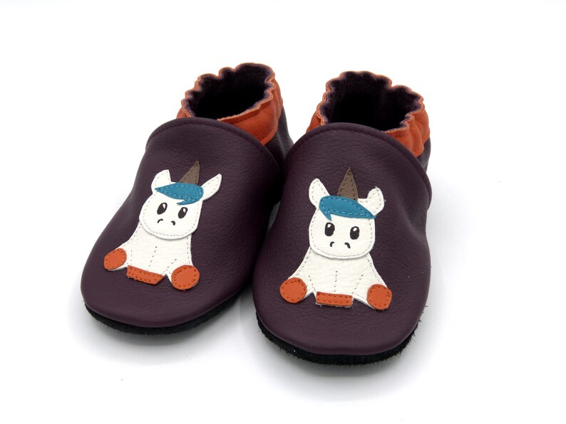 Chaussons tout cuir/taille 18 à 35/enfant/bébé/fille/cuir de veau/souple/chaussures/chaussons/prune/orange/blanc/bleu/licorne/cheval/magique image 1