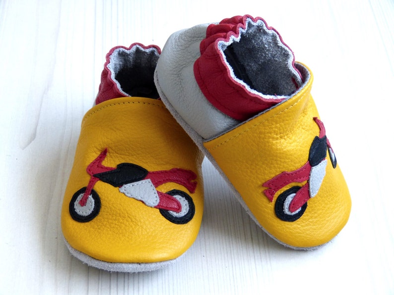 Leather slippers/size 18 to 35/child/baby/boy/calf leather/soft/shoes/slippers/yellow/red/gray/black/motorcycle/biker/vehicle/machine image 2