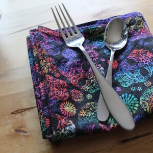 Bright Reversible Day of the Dead Sugar Skull Herbruikbare Servetten - Halloween Un Paper Goods - Dia De Los Muertos