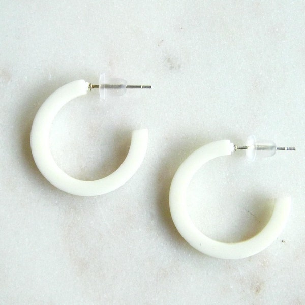 Mini hoop earrings - Creamy white - Acrylic Hoop Earrings, Summer earrings, Gifts for her