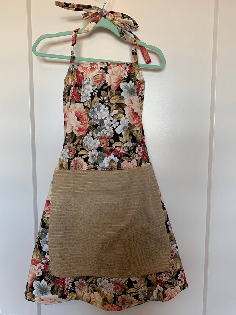 Apron With Attached Matching Towel for Wemen With Scalloped Etsy