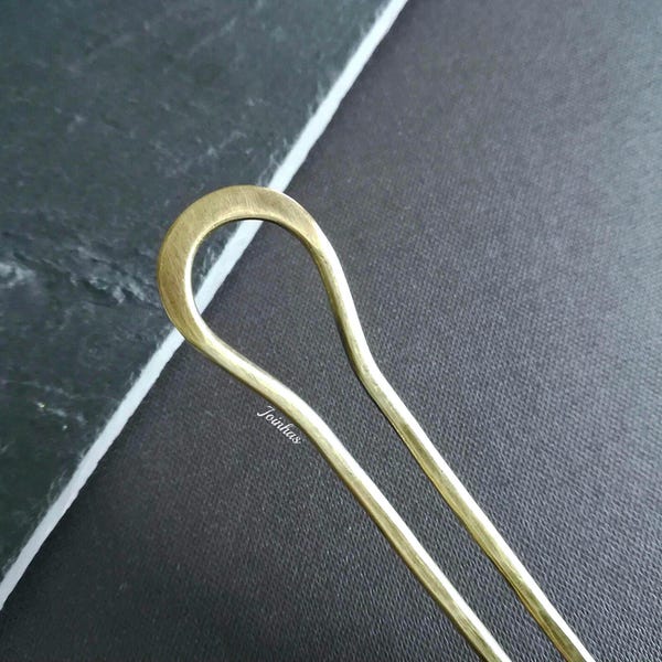 Copper or brass hair fork, minimalist hair accessory, perfect gift for long hair women, simple bun holder, personalized size fork, hair pin