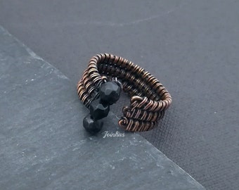Black agate and copper ring, gemstone band ring, wire wrapped ring, frienship ring, open band ring, unique gift for women, 7th anniversary