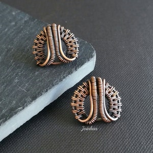 Copper stud earrings, 0.6&quot; wire wrapped earings, elegant jewelry gift for modern women, small post earrings, handmade jewelry