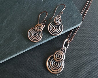 Copper spiral earrings and pendant set, ancient bundle, tribal, rustic, ethnic, elegant jewelry gift for women, nature inspired jewelry