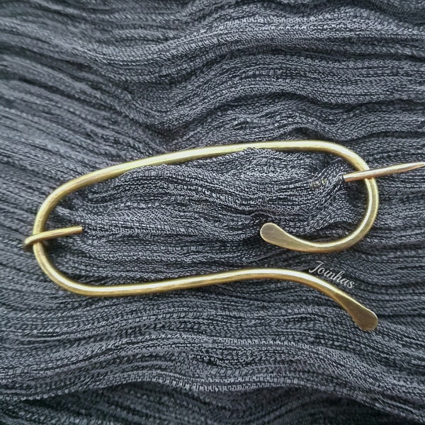 Oval pennanular brooch, 2.4" brass shawl pin, minimalist celtic scarf pin, unique gift for women, simple sweater pin, rustic fall jewelry