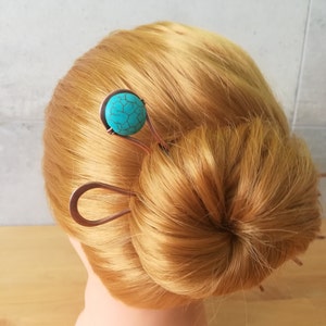 Fourchette à cheveux en cuivre ou en laiton, accessoire pour cheveux minimaliste, cadeau parfait pour les femmes aux cheveux longs, simple support pour chignon, fourchette de taille personnalisée, épingle à cheveux image 7