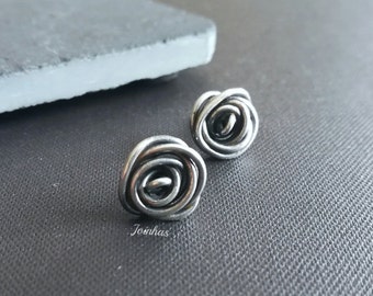 Rose bud earrings, 0.4" silver studs, women post earrings, small flower, woodland, perfect jewelry gift for mom, 925 silver roses