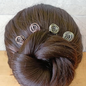 Floral hair pins, set of 2 copper or brass hair forks, roses hair accessories, perfect gift for long hair women, elegant bun holder