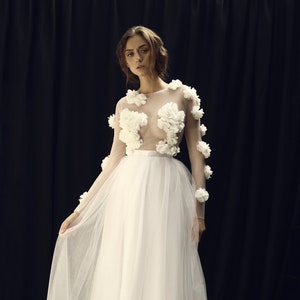 White net wedding dress, net dress, dress with flowers, wedding dress with flowers, evening dress with flowers, wedding dress with sleeves