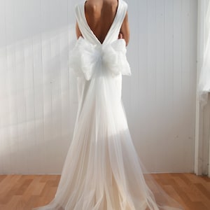 Vintage Style Lace Wedding Dress with Bow Belt