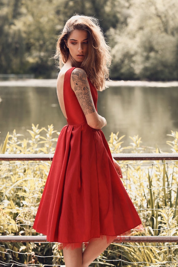 Custom Taffeta Midi Dress: Structured Evening Gown With Open Back - Etsy Israel Custom Taffeta Midi Dress: Structured Evening Gown With Open Back - Etsy Israel