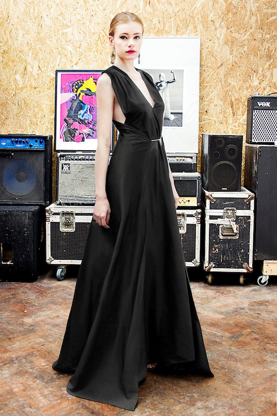 Silk Black Evening Dress with Gold Chain - Agnes Mira Rosa Silk Black Evening Dress with Gold Chain - Agnes Mira Rosa