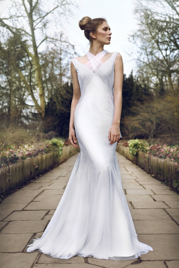 Mermaid Tulle Wedding Dress: Simple Bow Detail, Flowy Skirt
