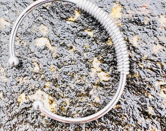 Shoreline Loop Bracelet