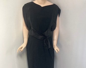 WONDERFUL Drape!  1940s GORGEOUS Little Black Dress with SATIN highlights size Small