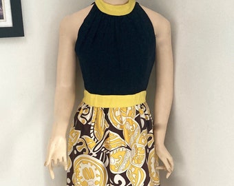 VINTAGE 1970s HOME SEWN Mod Dress - with Wild Psychedelic pattern and back yellow waist bow size Small