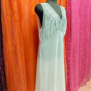 DREAMY PASTEL BLUE Nylon Vintage V-Neck Nightie with Lace Details Size Medium/Large image 6