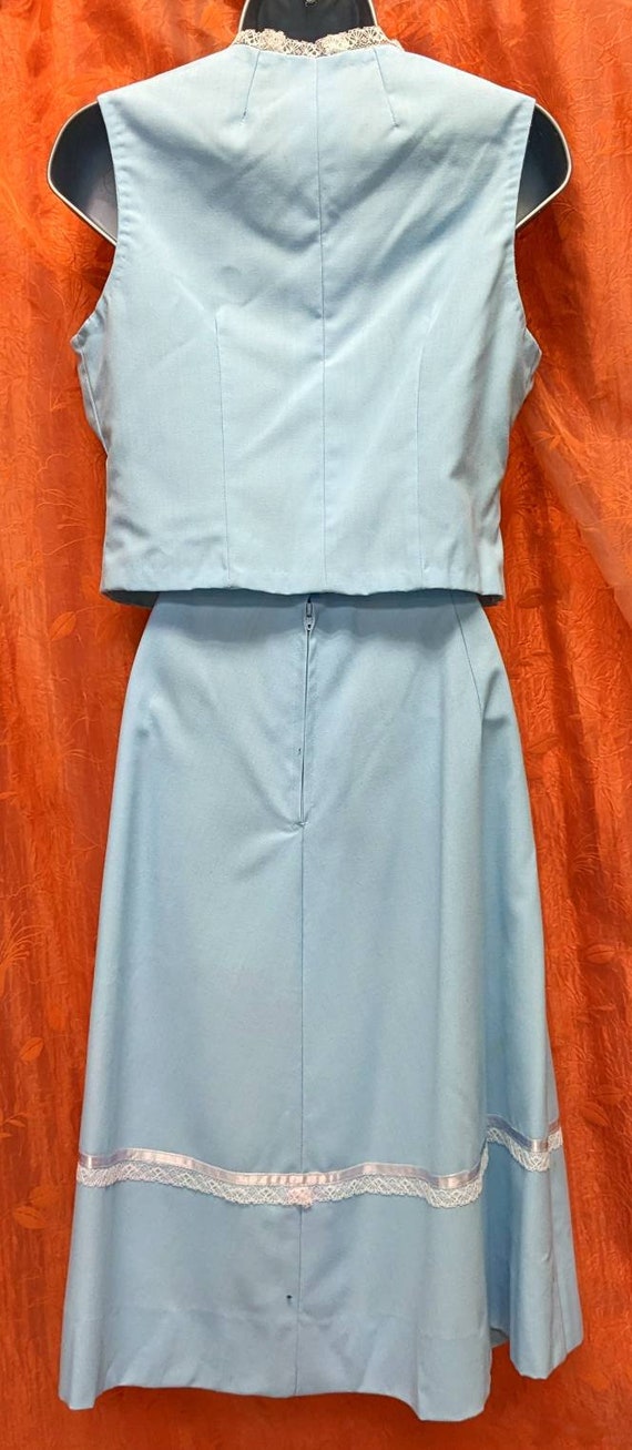 Adorable Home Sewn 1950s POWDER BLUE Vest and Ski… - image 3