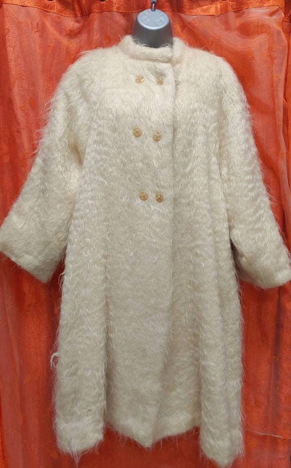 JAW DROPPING 1980s Fuzzy Ivory Wool Coat w/ Pearle