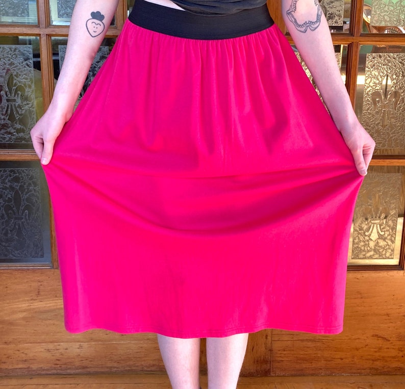 Vibrant NEON Pink /& Black skirt VINTAGE 1980/'s ELECTRIC skirt size Medium