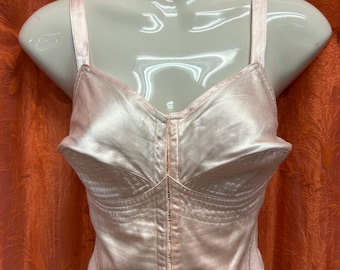 Stunning Vintage MCM Pink BULLET BRA with front clasps