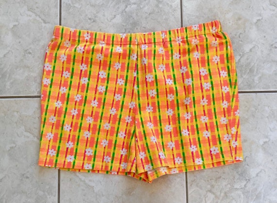 VINTAGE 1980s/90s NEON Floral Bootie shorts size L