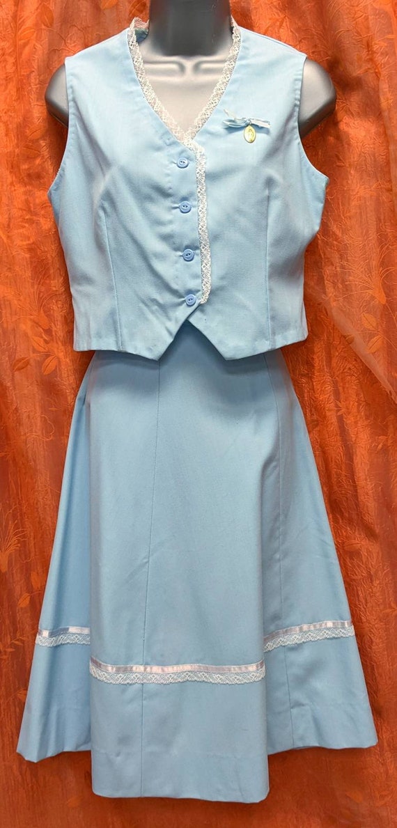 Adorable Home Sewn 1950s POWDER BLUE Vest and Ski… - image 2