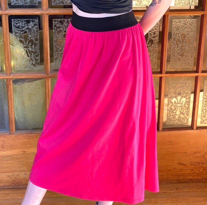 Vibrant NEON Pink /& Black skirt VINTAGE 1980/'s ELECTRIC skirt size Medium