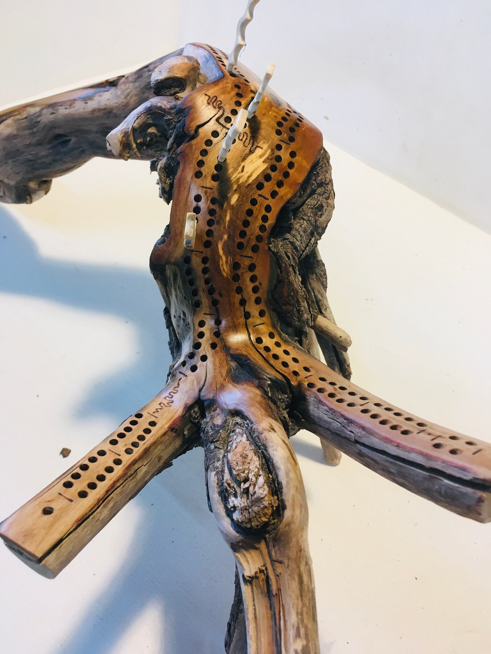 Driftwood Cribbage Board Game, Sculpted Alder Wood, Moose Antler Pegs