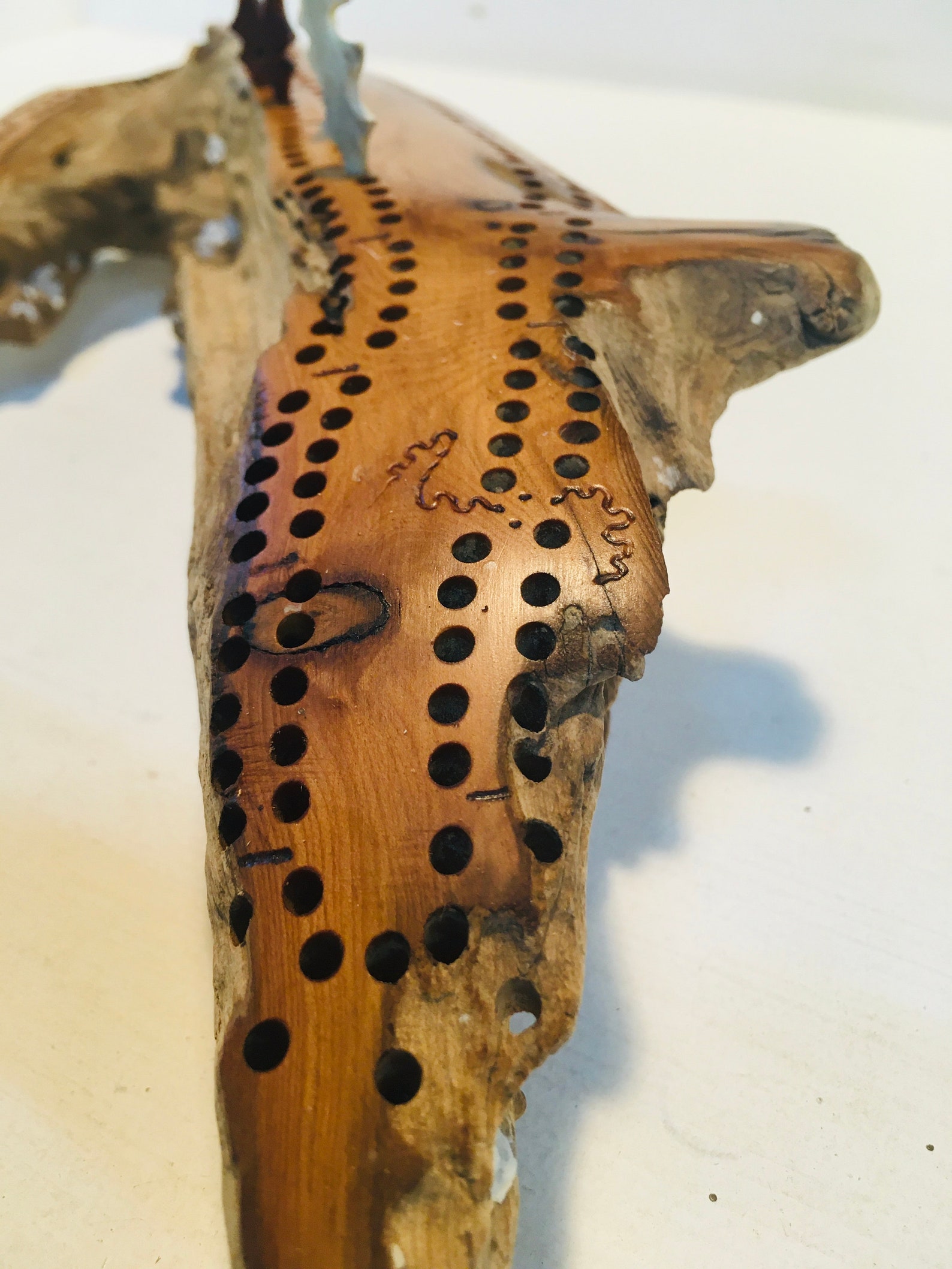 Cribbage Board hecho a mano esculpido arte de madera de | Etsy