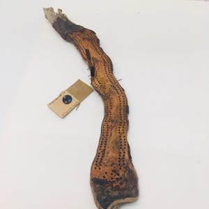 Jeu de société de cribbage en bois flotté, 2 pistes, racine d'aulne sculptée, marqueurs de marqueurs en bois fabriqués à la main, pochette en cuir