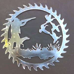 Saw Blade Style Duck Hunter Scene Metal Art Plasma Wall Wildlife Rustic 9" diameter