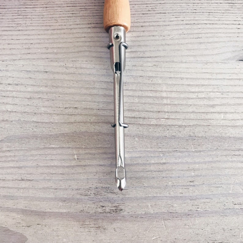 PUNCH NEEDLE TOOL Chunky Rug Hooking Tool With Wooden Handle Etsy