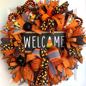 Halloween Welcome Wreath for Front Door, Halloween Canday Corn Welcome Wreath, Halloween Wreath, Candy Corn Wreath, Halloween Door Wreath